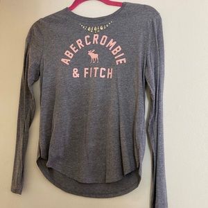 Abercrombie & Fitch Kids Gray Long Sleeve W/Pink Writing + Jewel Neckline 13/14